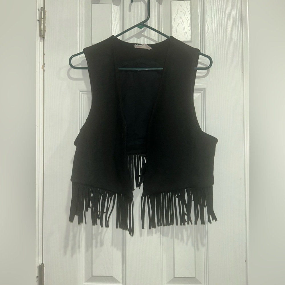 Altar'd State Fringed Black Faux Suede Vest
VEST01